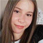 Sono una ragazza di 17 anni, sono disposta a fare lezioni di inglese visto che mi piace e ho buoni voti su questa materia